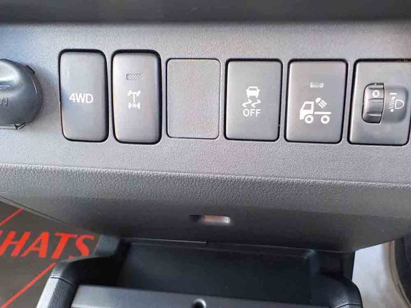Daihatsu Scissor Dump buttons